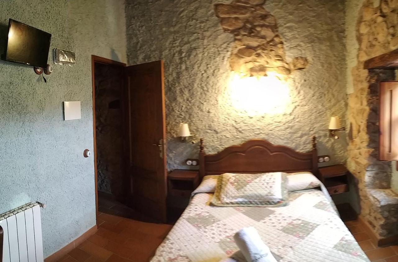 Masia Can Felip Llinars del Valles Bagian luar foto