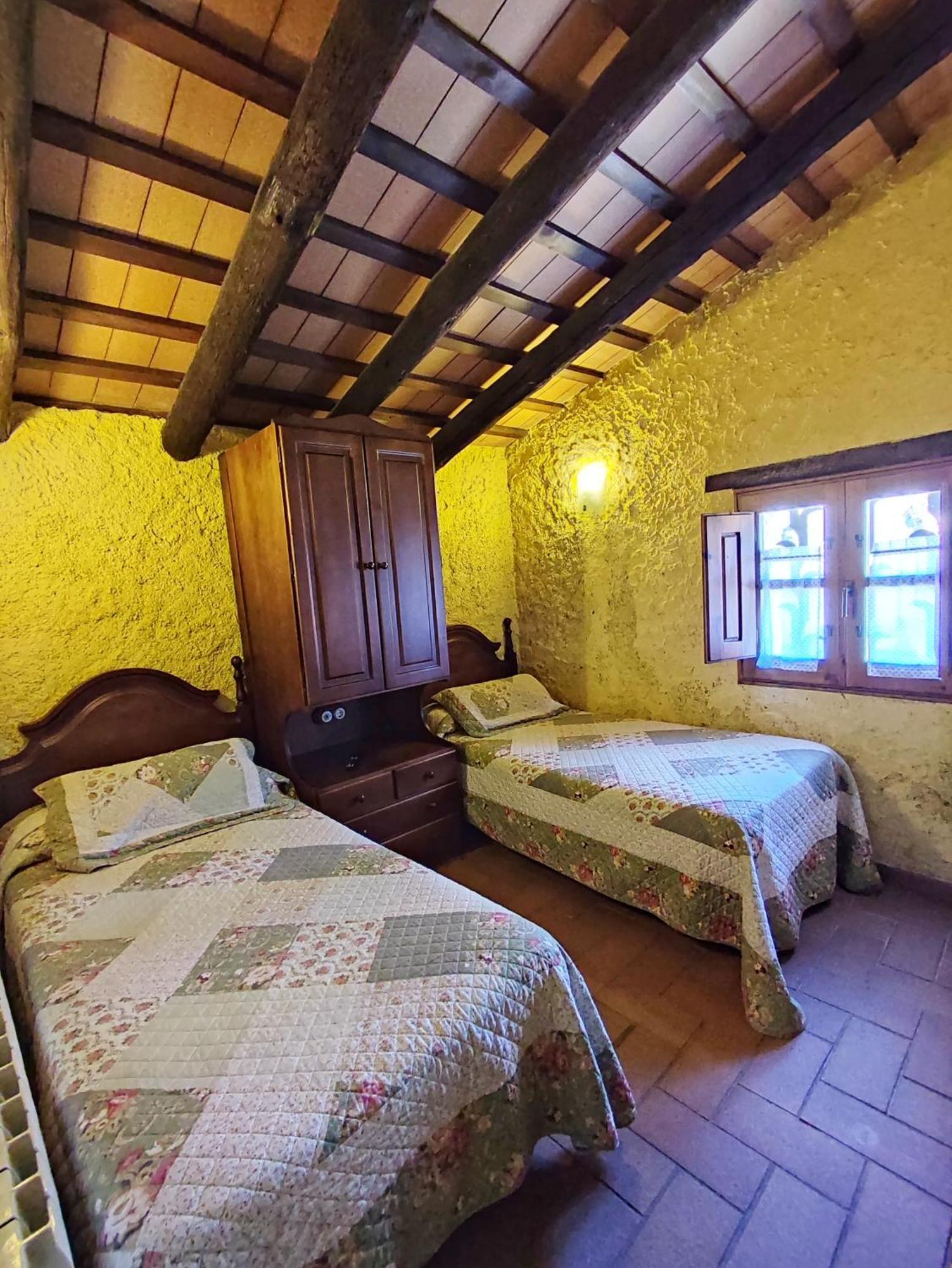 Masia Can Felip Llinars del Valles Bagian luar foto